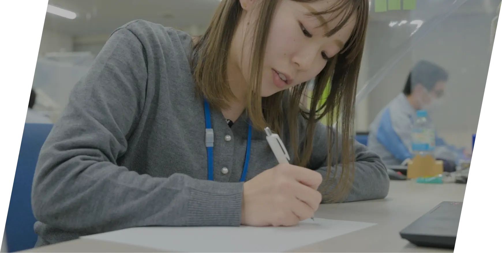 日本ガスケットでの仕事を知る